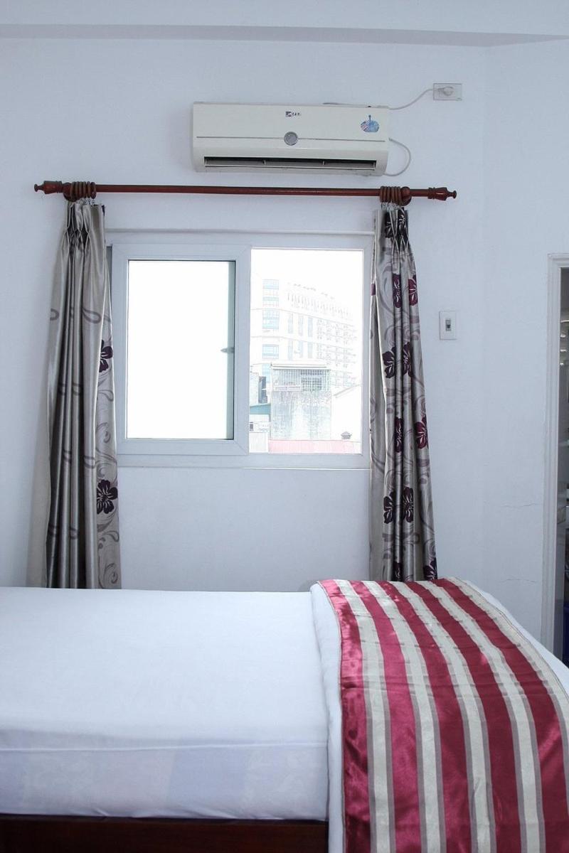 Hoang Cuong Hotel 15 Nguyen Thai Hoc Hanoi Eksteriør bilde